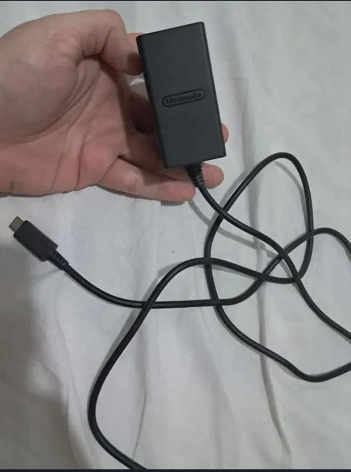 Nintendo switch lite + Pokémon violet